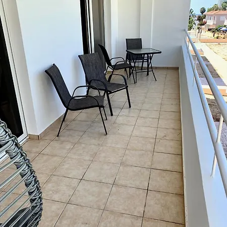 Nissi 3 E8 Pool View Apartman