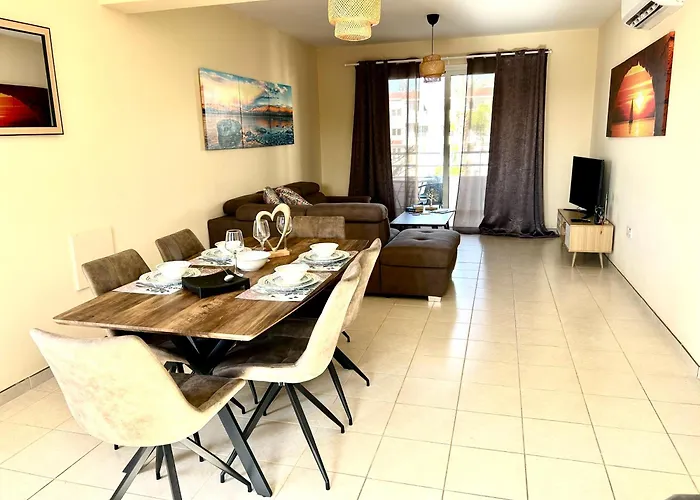 Nissi 3 E8 Pool View Apartamento