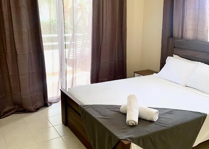 Nissi 3 E8 Pool View * Ayia Napa