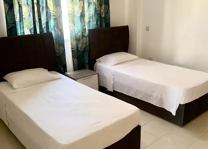 Nissi 3 E8 Pool View